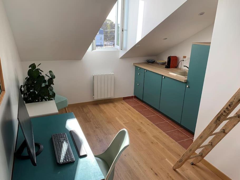 Charmant Studio A Proximite De La Gare Rer A Chatou Luaran gambar